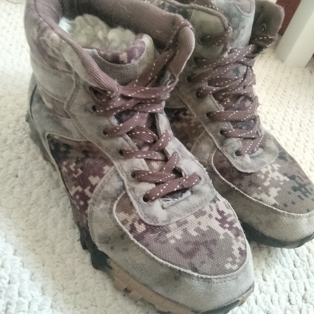 Men's & Women's Camouflage Lace-Up Boots